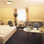 Szálloda Burghotel Stammhaus 3*